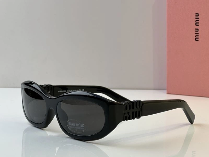 Tailored Miu Miu Sunglasses 281683