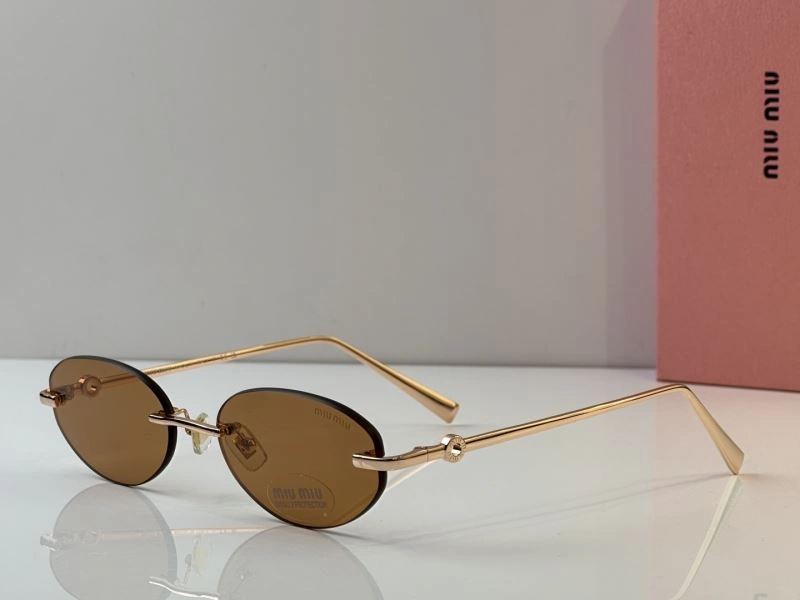 WellDesigned Miu Miu Sunglasses 281681