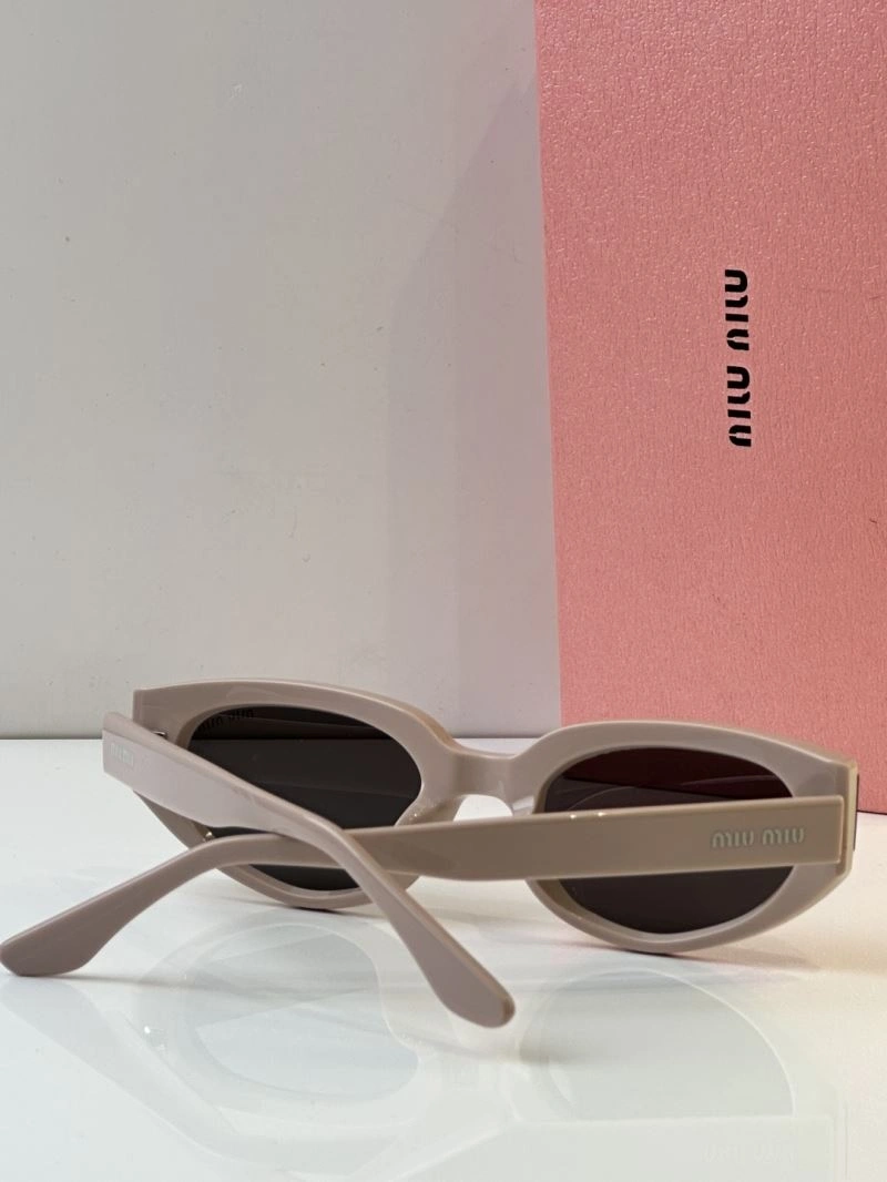 Miu Miu Sunglasses Sleek 281677