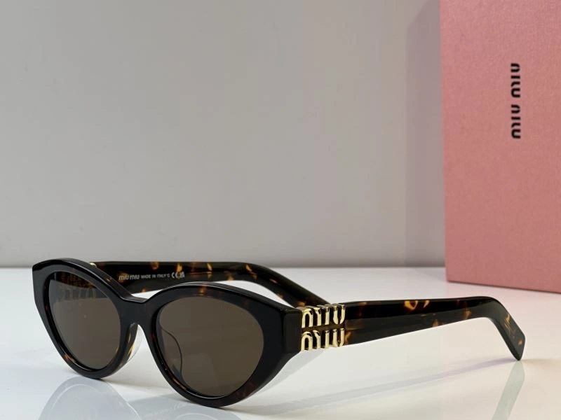 EasyCare Miu Miu Sunglasses 281676