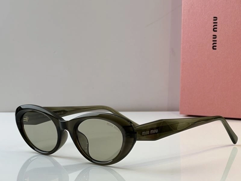 TravelReady Miu Miu Sunglasses 281675