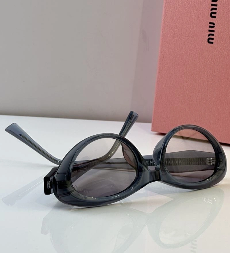 TravelReady Miu Miu Sunglasses 281675