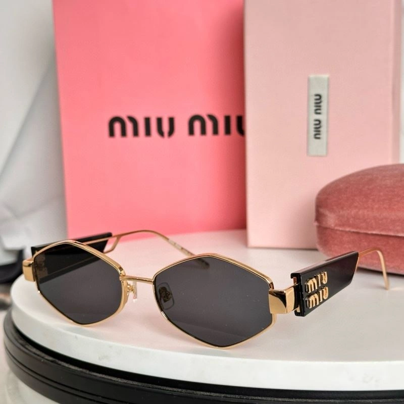 Miu Miu Sunglasses MoistureWicking 281673