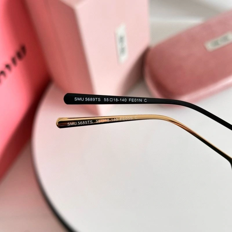 Miu Miu Sunglasses MoistureWicking 281673