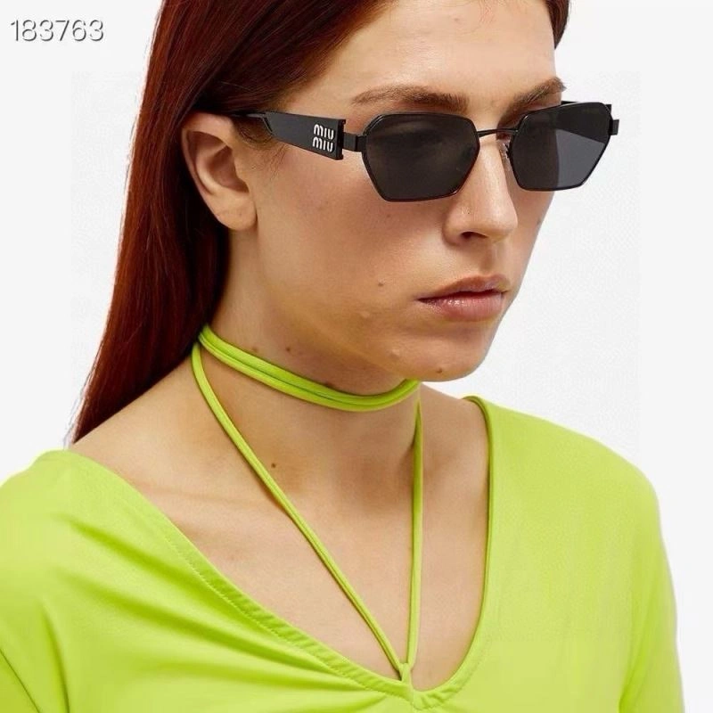 Sustainable Miu Miu Sunglasses 281666