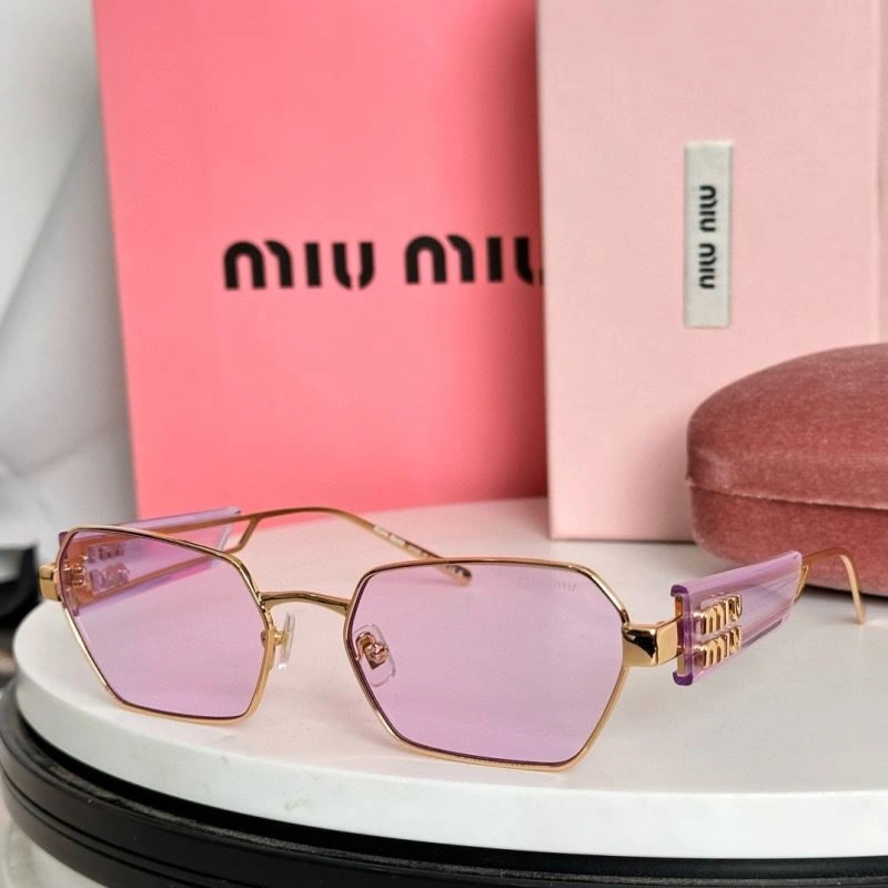 Sustainable Miu Miu Sunglasses 281666