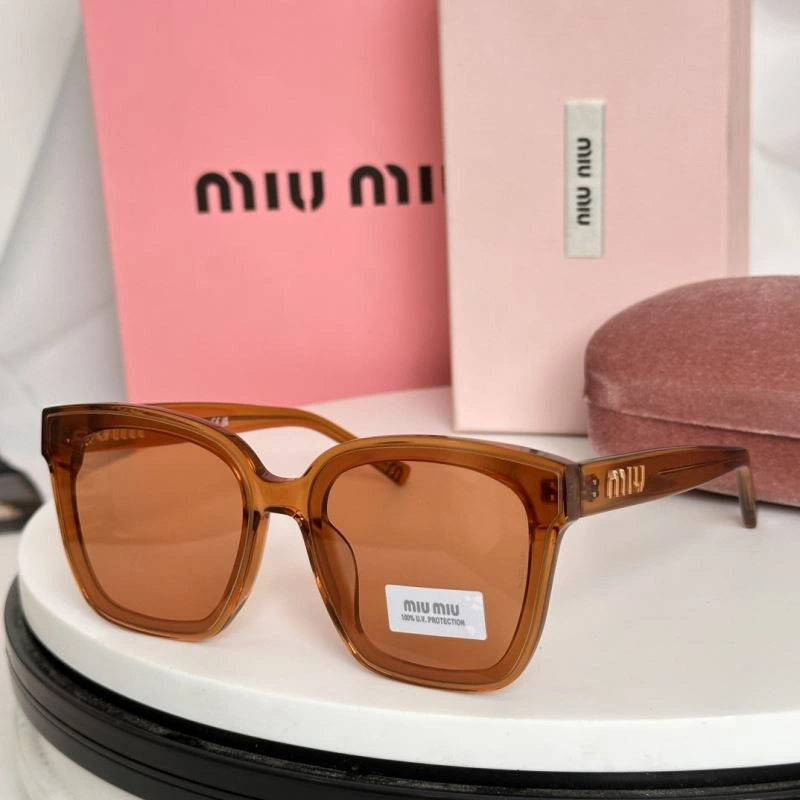 StreetReady Miu Miu Sunglasses 281667