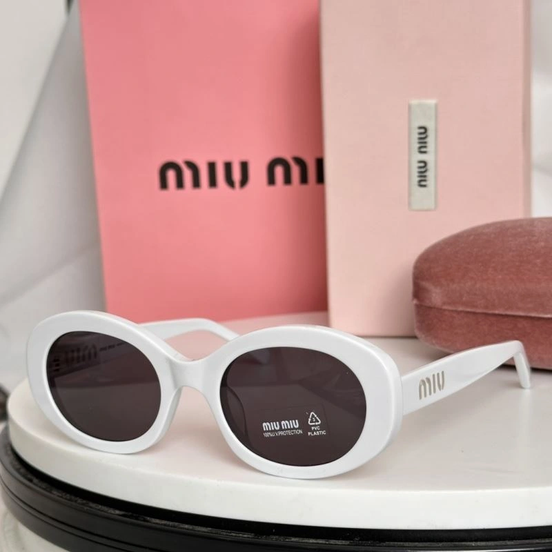 Miu Miu Sunglasses Durable 281650