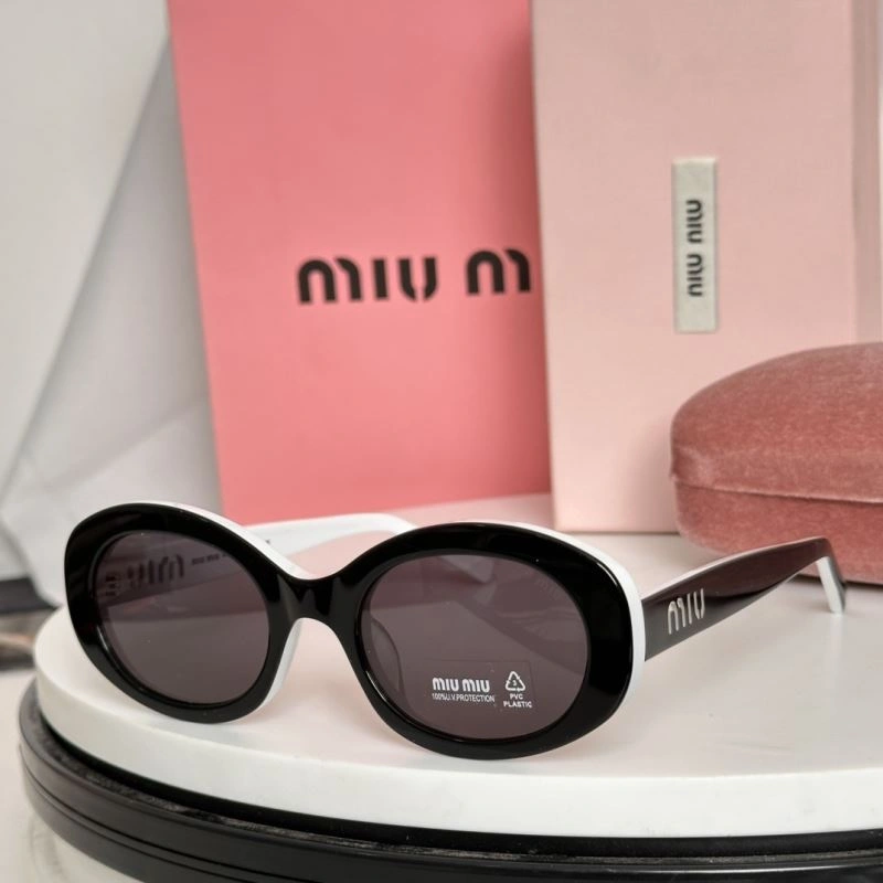 Miu Miu Sunglasses Durable 281650