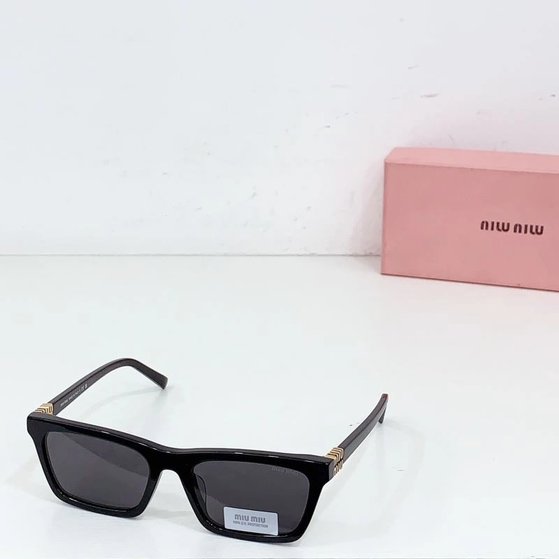 Miu Miu Sunglasses WaterResistant 281662