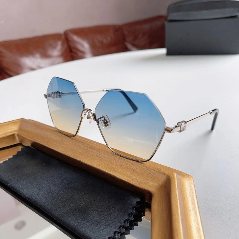 Miu Miu Sunglasses Fashionable 281648