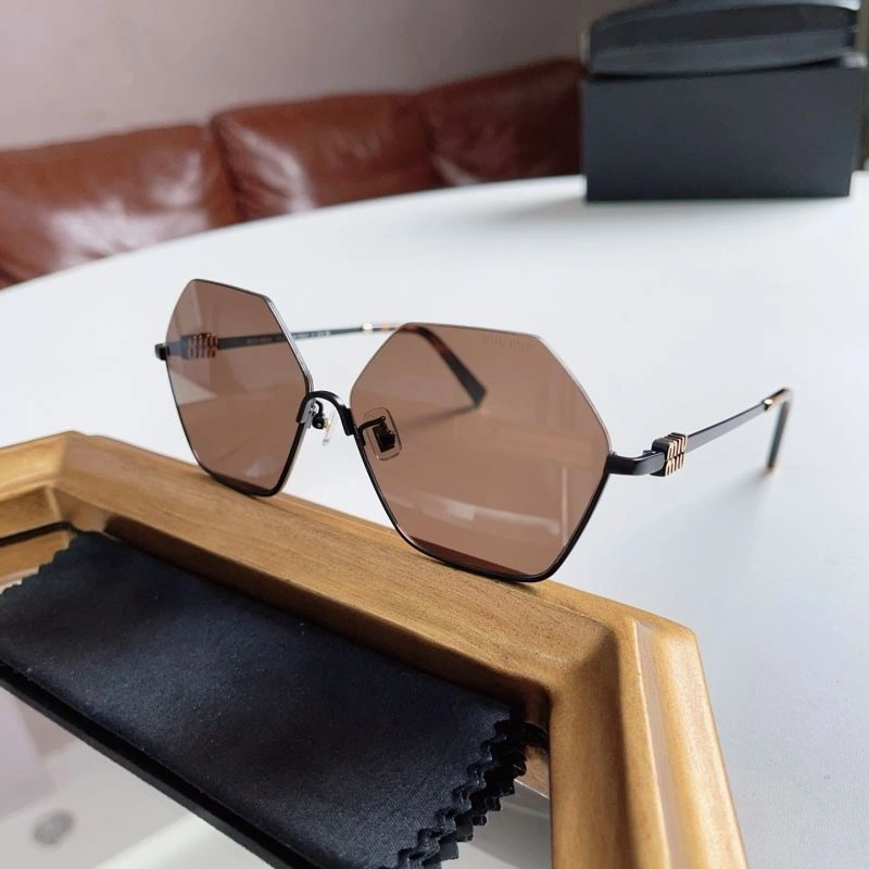 Miu Miu Sunglasses Fashionable 281648