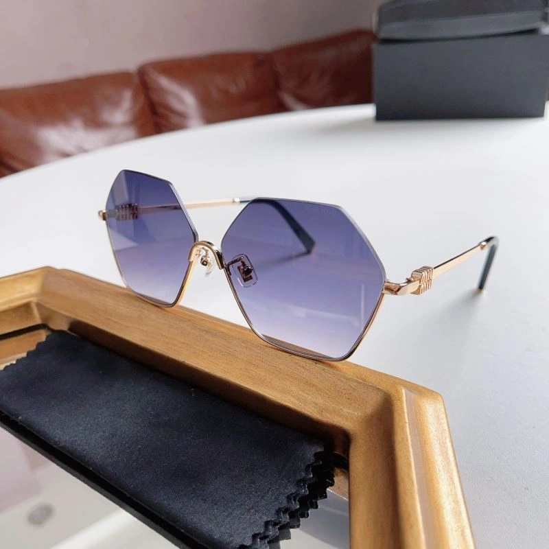 Miu Miu Sunglasses Fashionable 281648