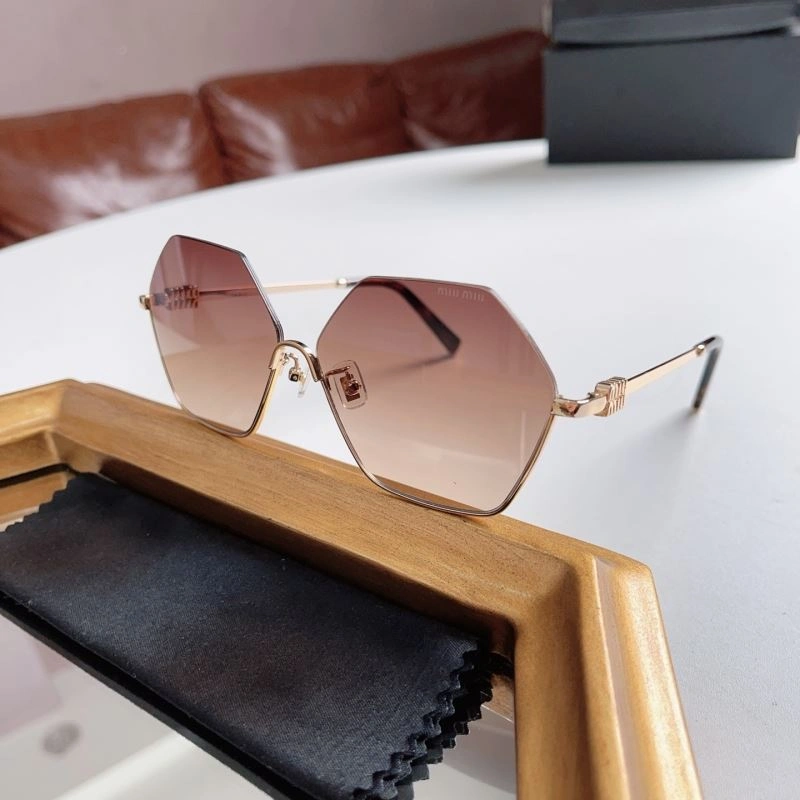 Miu Miu Sunglasses Fashionable 281648