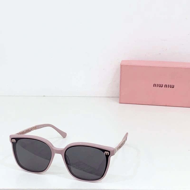 Miu Miu Sunglasses TimelessDesign 281663