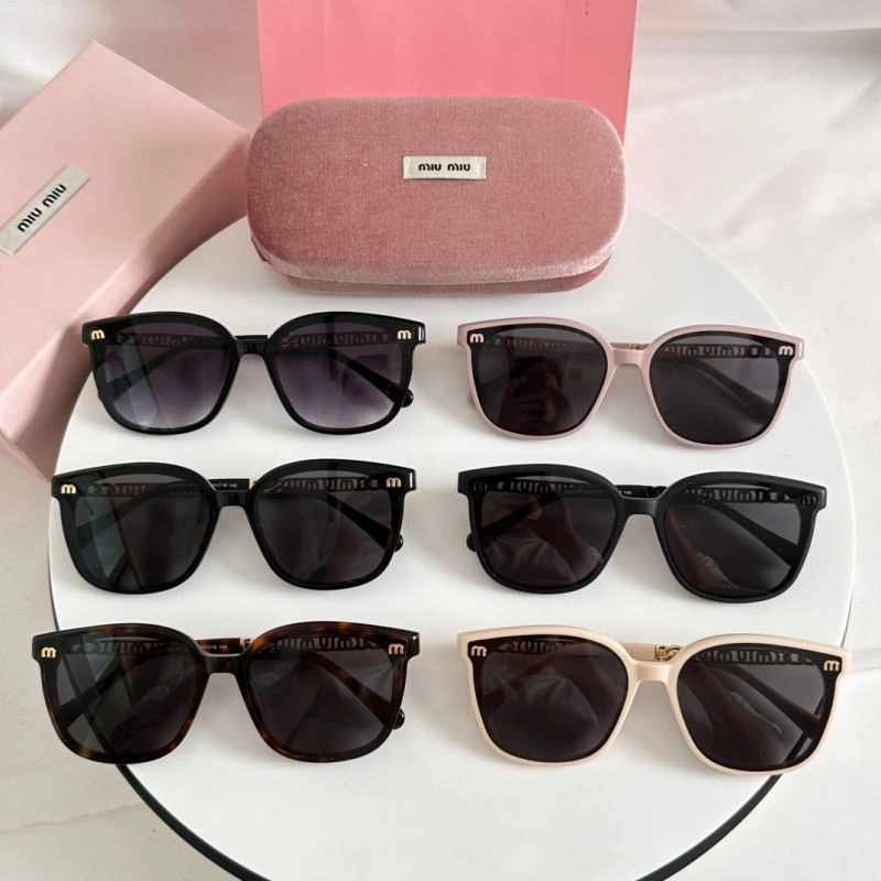 Refined Miu Miu Sunglasses 281644