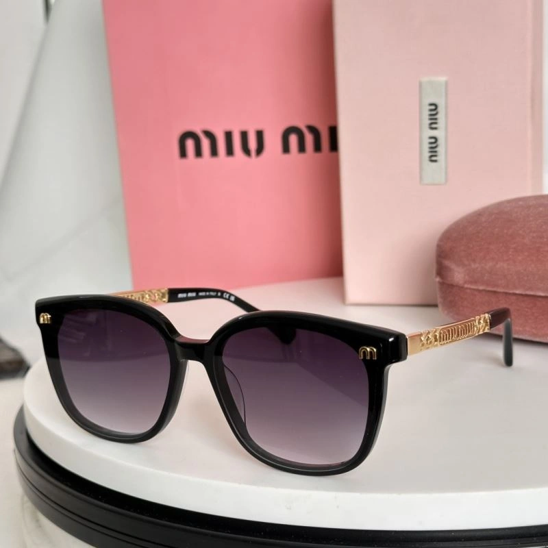 Refined Miu Miu Sunglasses 281644