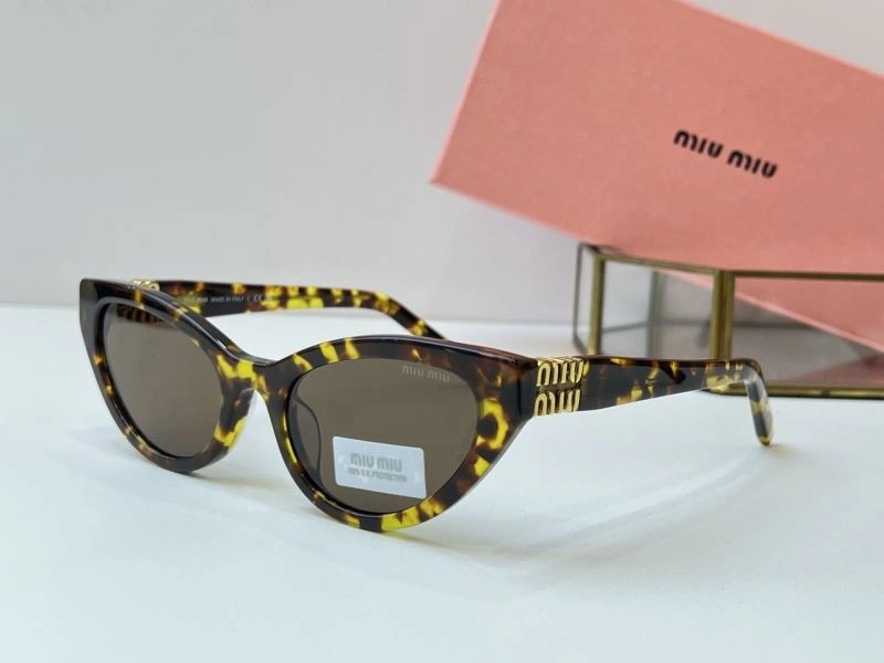 Miu Miu Sunglasses Attractive 281647