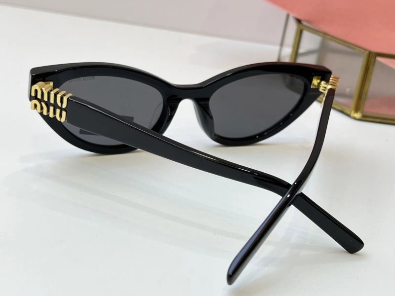 Miu Miu Sunglasses Attractive 281647