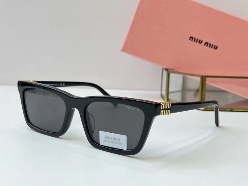 Miu Miu Sunglasses Durable 281642