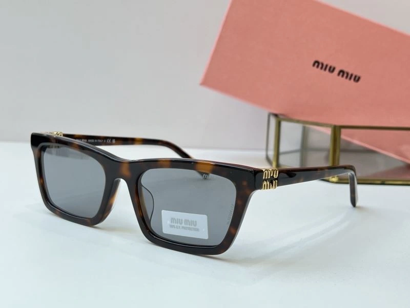 Miu Miu Sunglasses Durable 281642