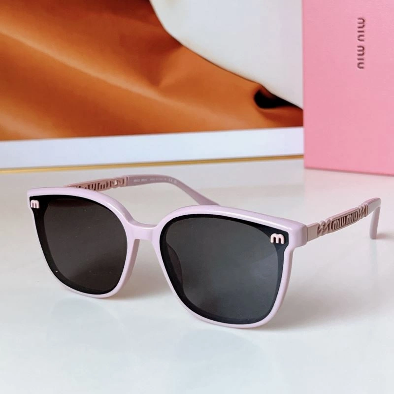 Miu Miu Sunglasses Lightweight 281649