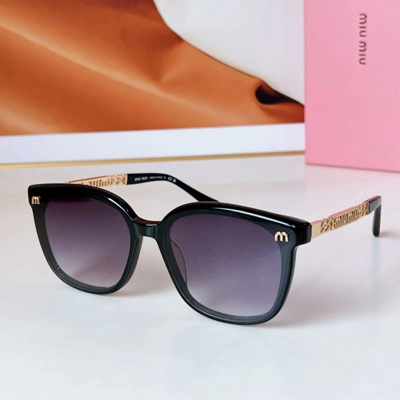 Miu Miu Sunglasses Lightweight 281649