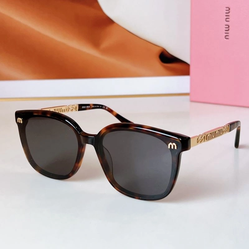 Miu Miu Sunglasses Lightweight 281649
