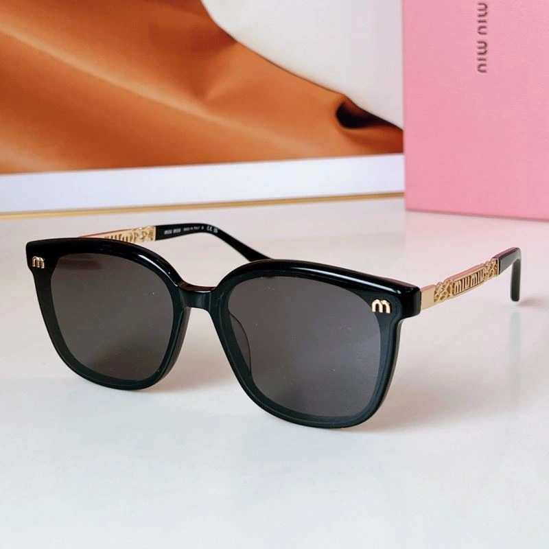 Miu Miu Sunglasses Lightweight 281649