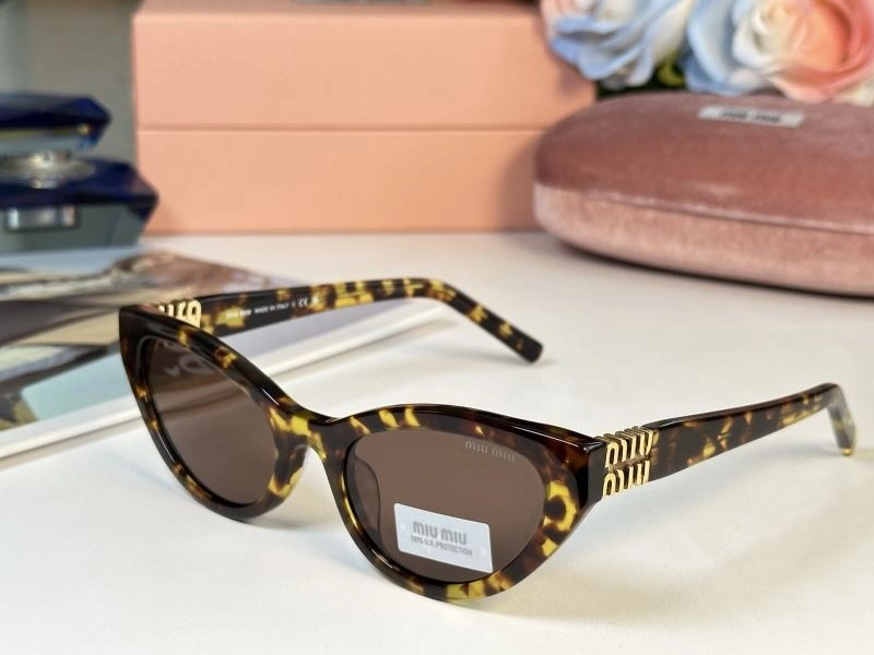 Miu Miu Sunglasses Neat 281655