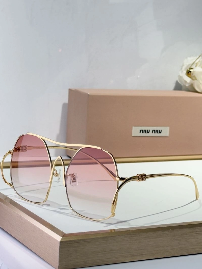Miu Miu Sunglasses Vibrant 281643