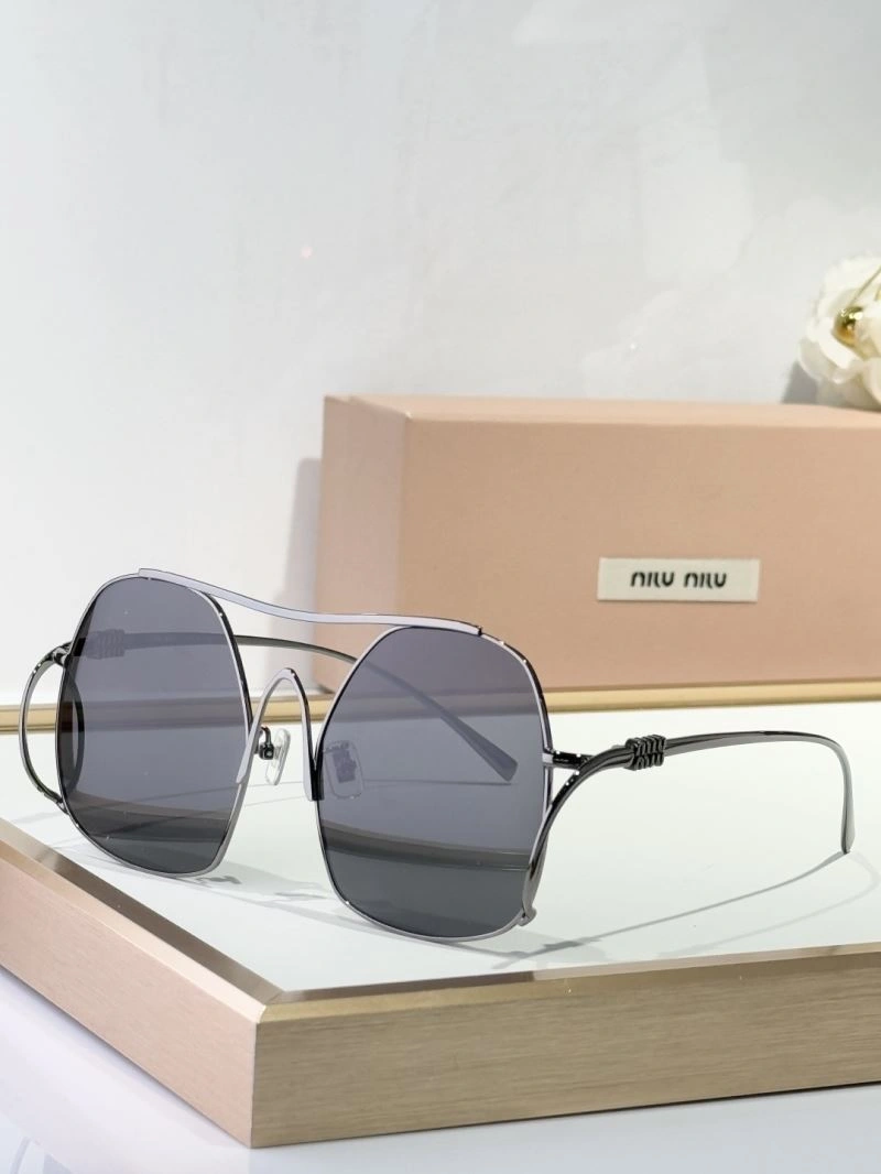 Miu Miu Sunglasses Vibrant 281643
