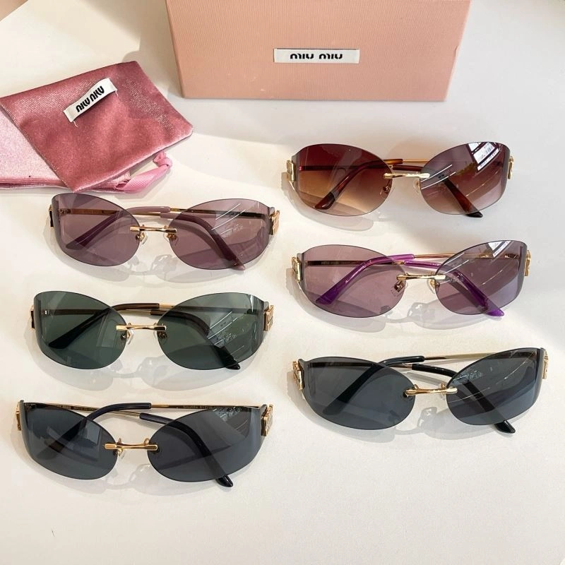 Miu Miu Sunglasses EasyMatch 281638