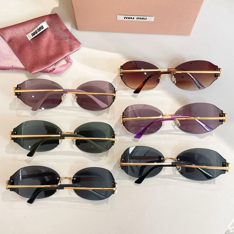 Miu Miu Sunglasses EasyMatch 281638