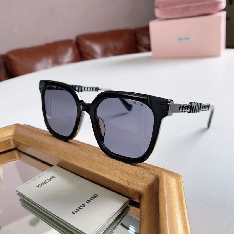 Miu Miu Sunglasses MultiPurpose 281636