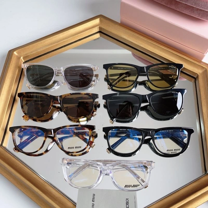 Minimalist Miu Miu Sunglasses 281634