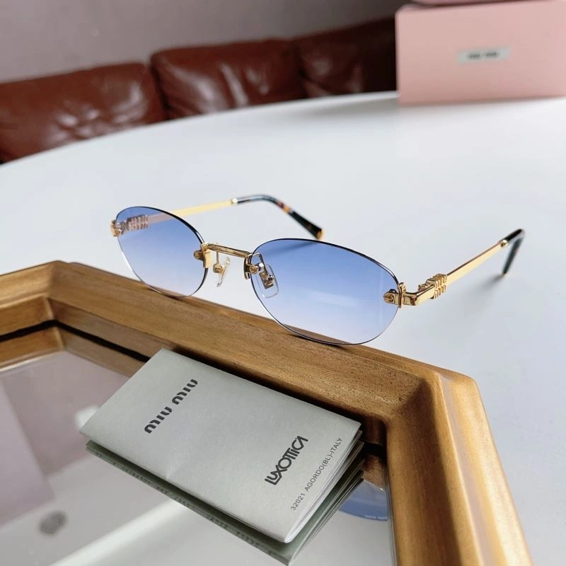 Miu Miu Sunglasses Cozy 281633