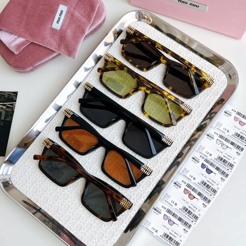 SoftTouch Miu Miu Sunglasses 281609