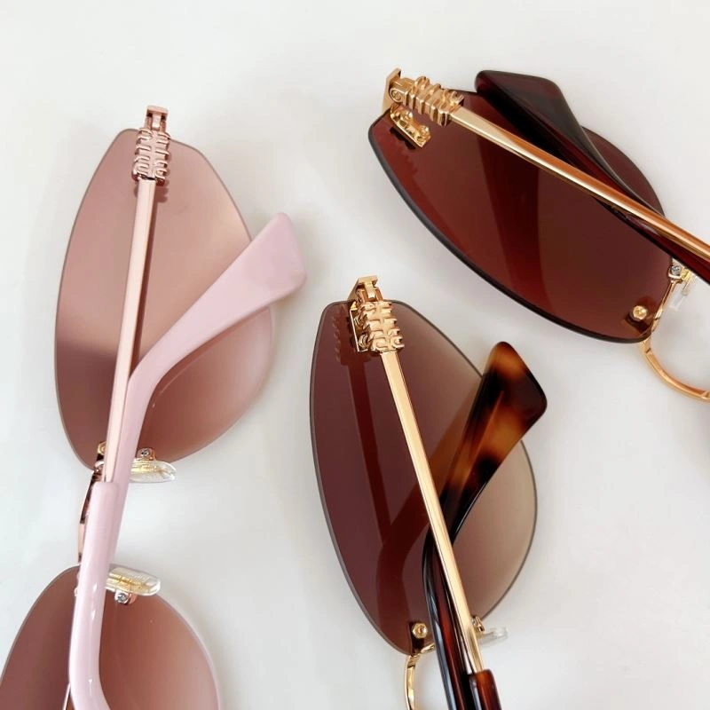 Miu Miu Sunglasses Chic 281624