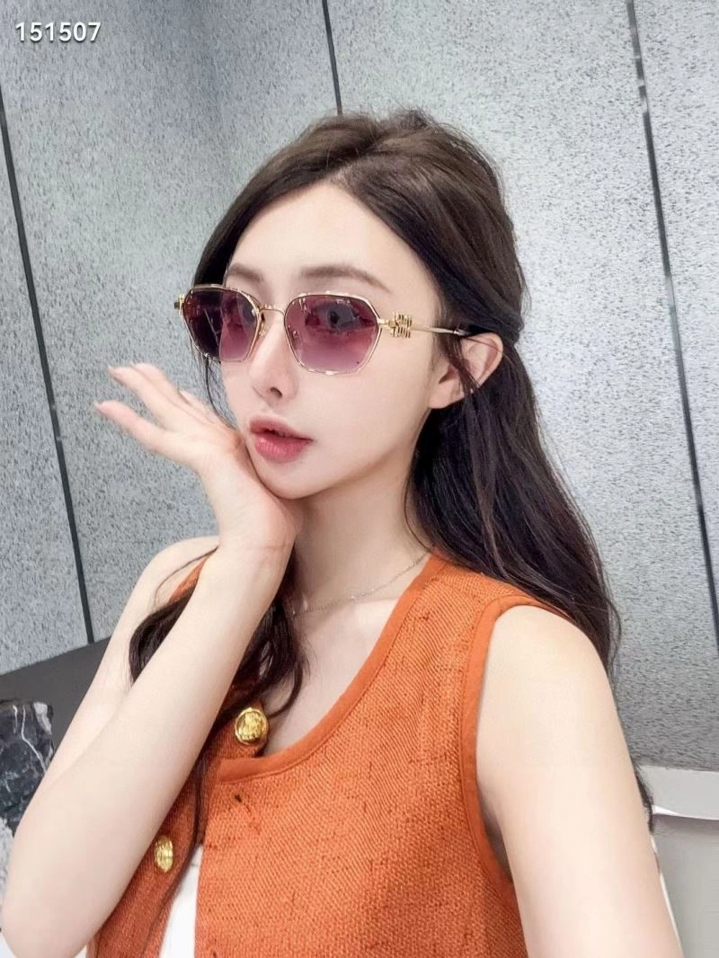 TravelReady Miu Miu Sunglasses 281620