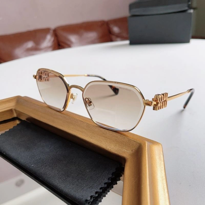 TravelReady Miu Miu Sunglasses 281620