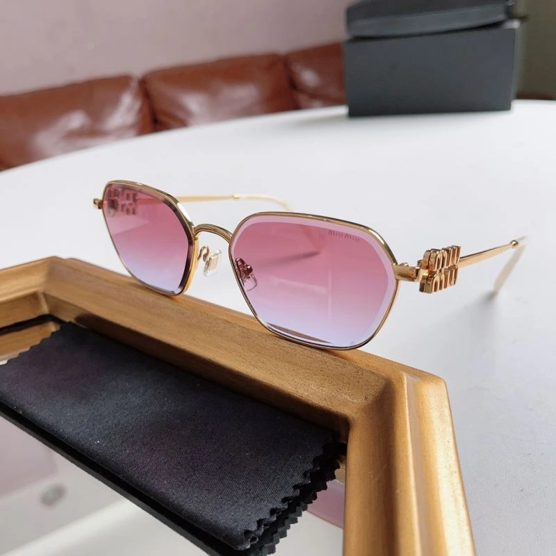 TravelReady Miu Miu Sunglasses 281620