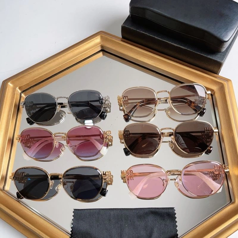 SmartChoice Miu Miu Sunglasses 281607