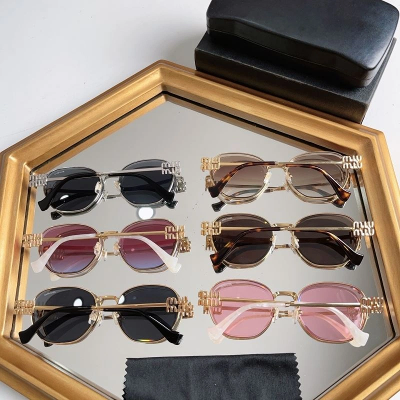 SmartChoice Miu Miu Sunglasses 281607