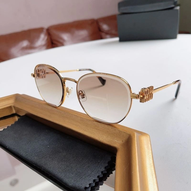 SmartChoice Miu Miu Sunglasses 281607