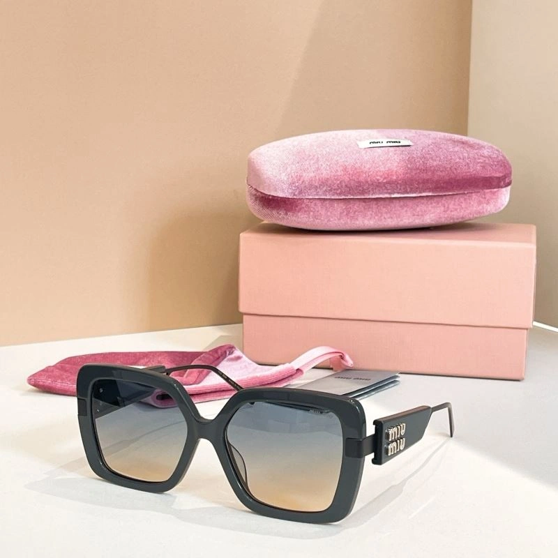 Miu Miu Sunglasses EyeCatching 281617