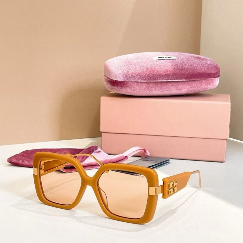 Miu Miu Sunglasses EyeCatching 281617