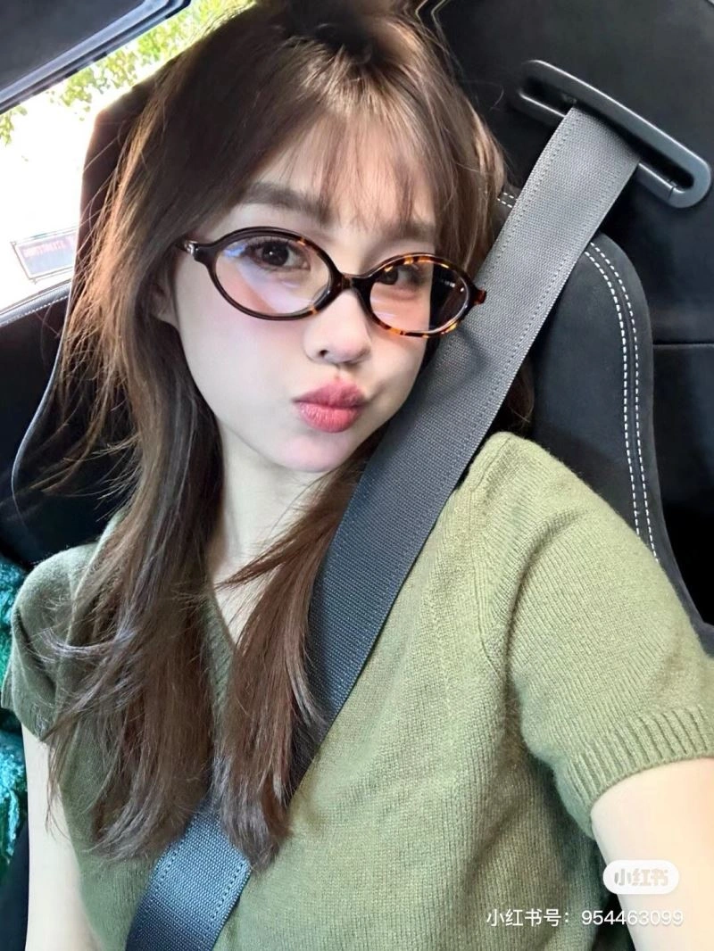 ModernLook Miu Miu Sunglasses 281622