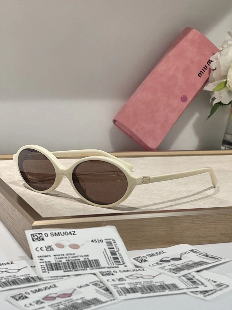ModernLook Miu Miu Sunglasses 281622
