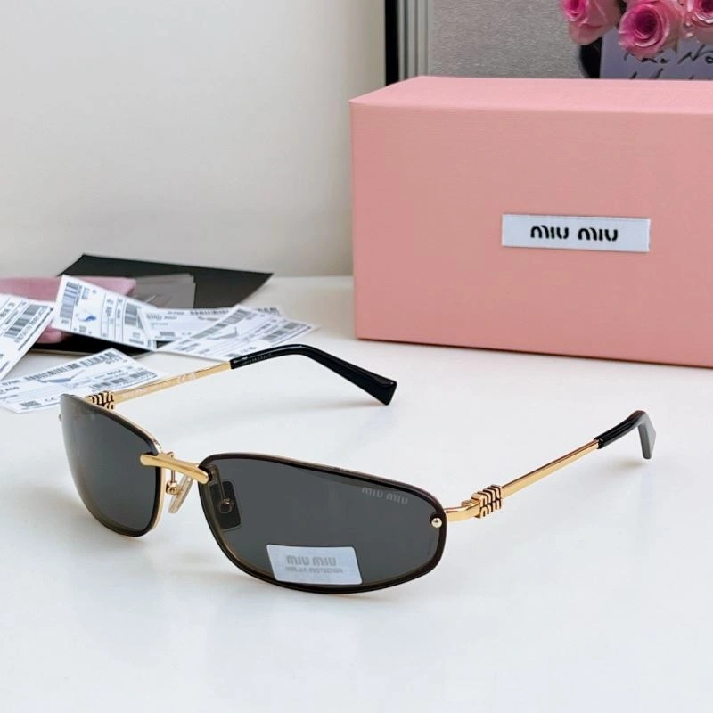 RelaxedFit Miu Miu Sunglasses 281610